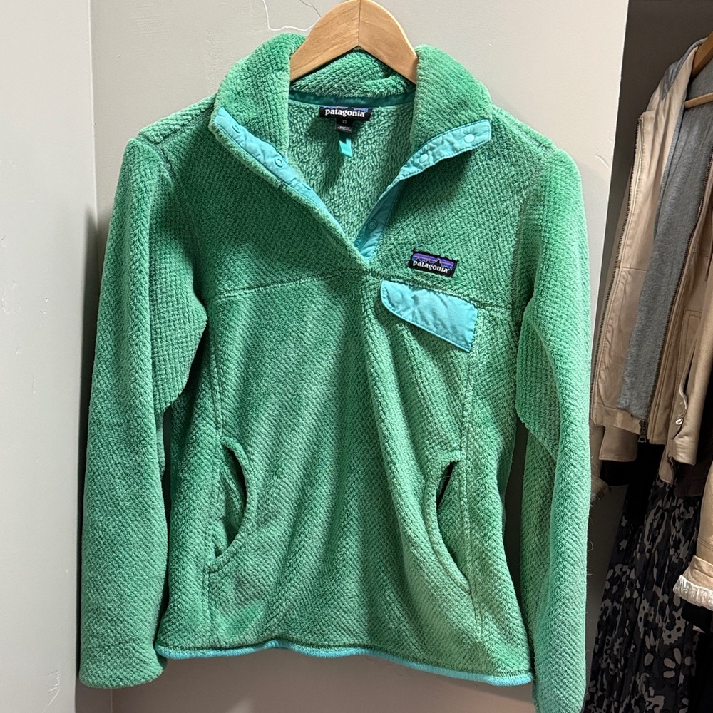 Patagonia Womens Green Fleece Jacket